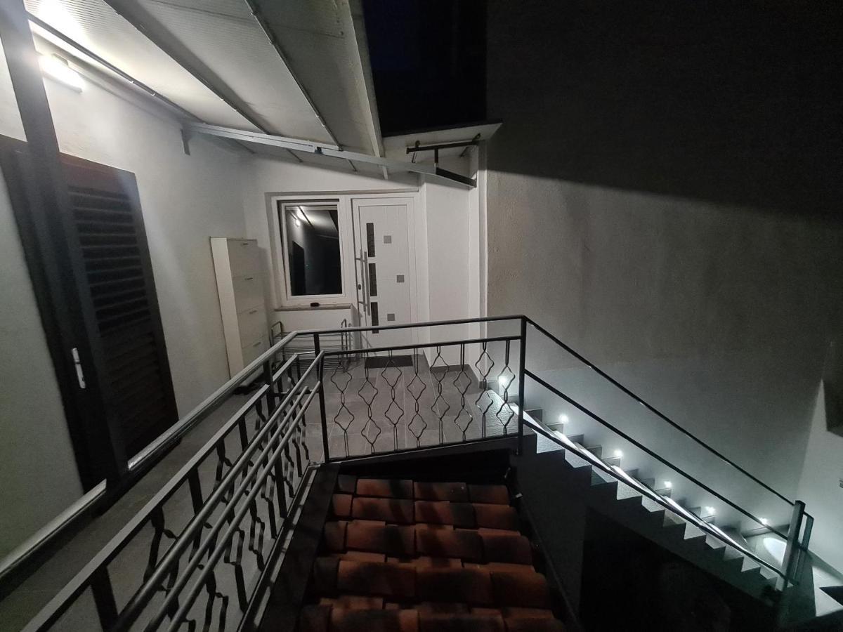 Apartma Iva Koper Exteriör bild